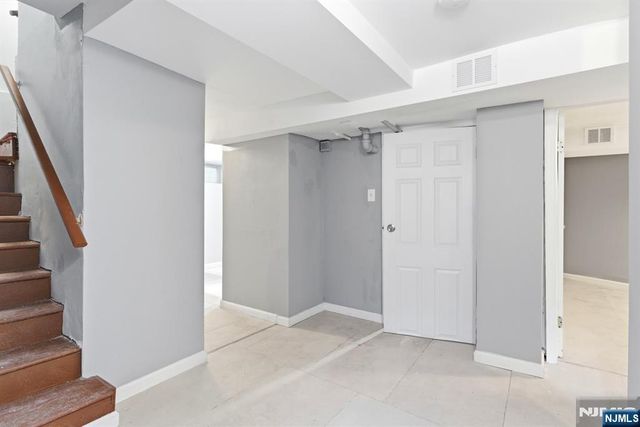 3 Winthrop Terrace, East Orange, NJ 07018