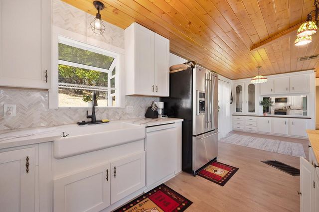 333 Pine St, Colfax, CA 95713