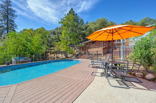 333 Pine St, Colfax, CA 95713