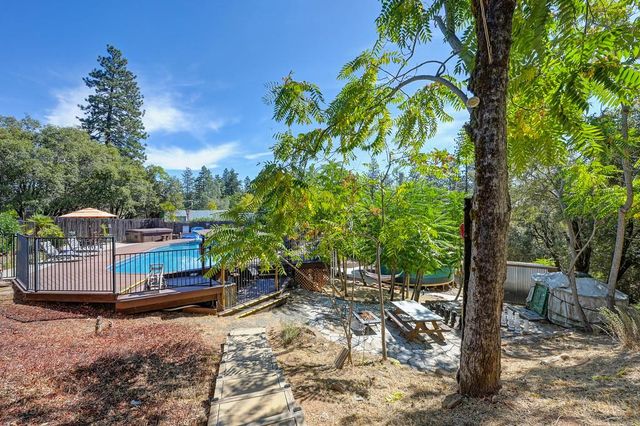 333 Pine St, Colfax, CA 95713