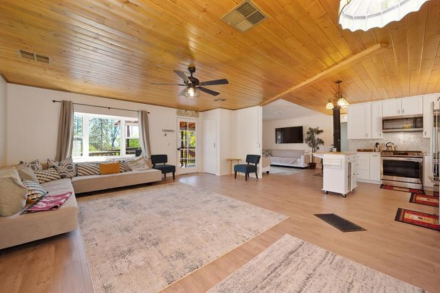 333 Pine St, Colfax, CA 95713