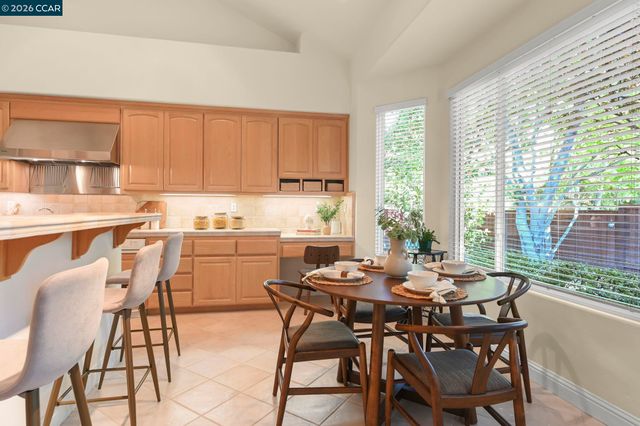 101 Victoria Pl, Danville, CA 94506