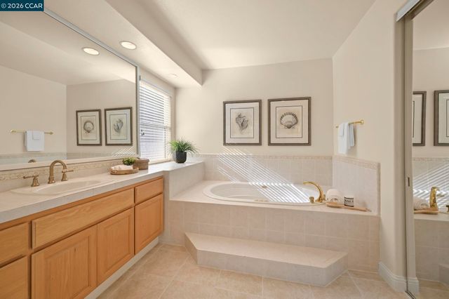 101 Victoria Pl, Danville, CA 94506