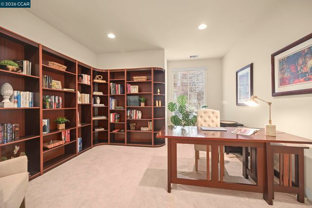 101 Victoria Pl, Danville, CA 94506