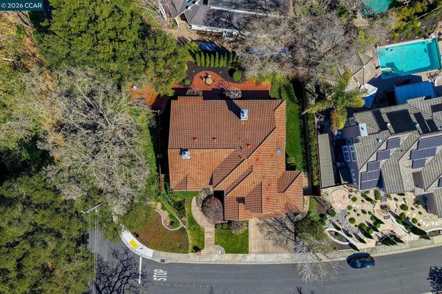 101 Victoria Pl, Danville, CA 94506