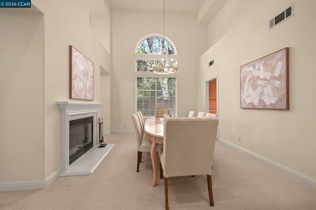 101 Victoria Pl, Danville, CA 94506
