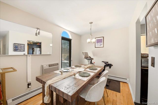 14 Granada Crescent 18, White Plains, NY 10603