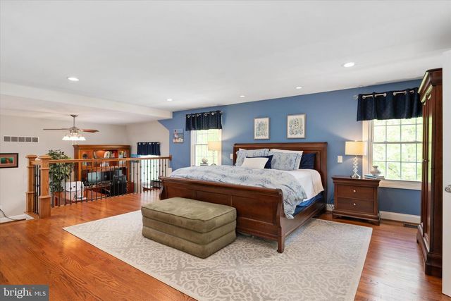 305 CHARLES HALL DR, Millersville, MD 21108
