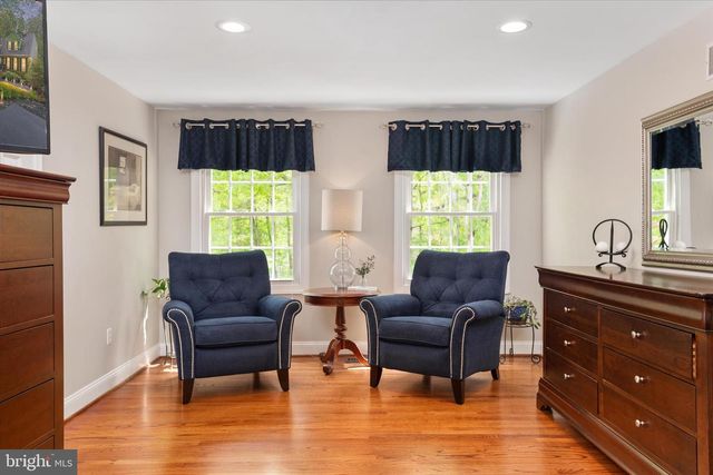 305 CHARLES HALL DR, Millersville, MD 21108
