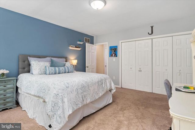 305 CHARLES HALL DR, Millersville, MD 21108