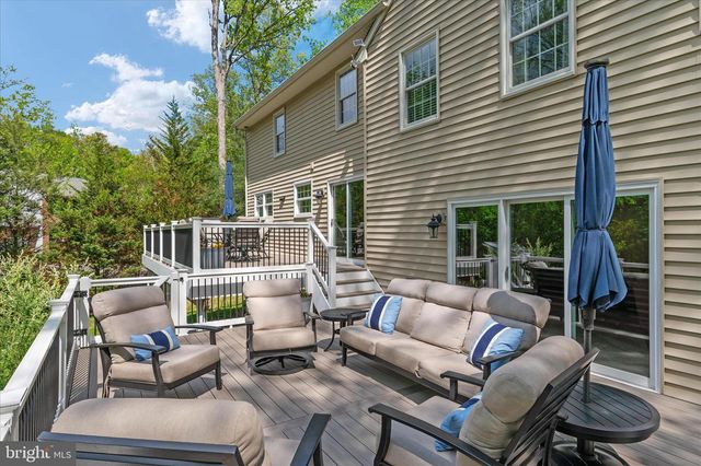 305 CHARLES HALL DR, Millersville, MD 21108