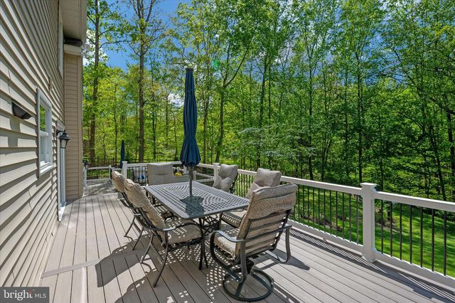 305 CHARLES HALL DR, Millersville, MD 21108