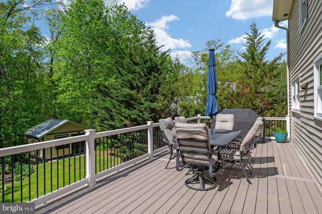 305 CHARLES HALL DR, Millersville, MD 21108