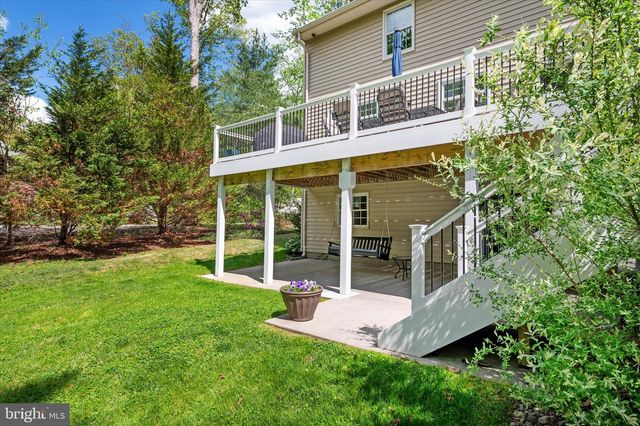 305 CHARLES HALL DR, Millersville, MD 21108