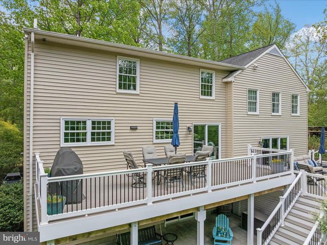 305 CHARLES HALL DR, Millersville, MD 21108