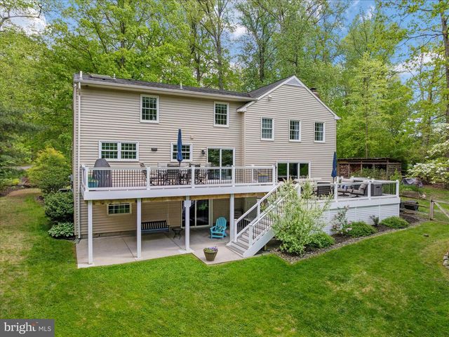 305 CHARLES HALL DR, Millersville, MD 21108