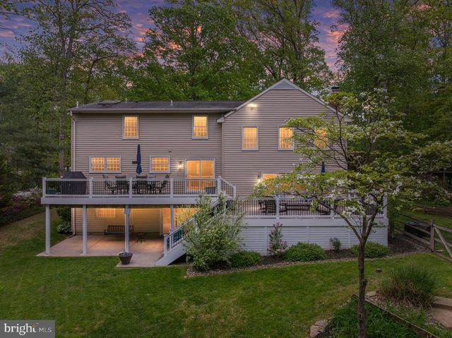 305 CHARLES HALL DR, Millersville, MD 21108