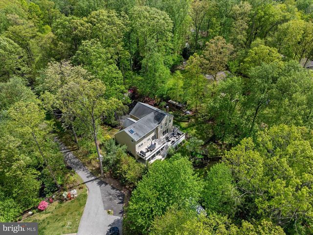 305 CHARLES HALL DR, Millersville, MD 21108