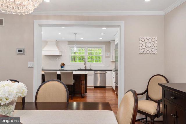 305 CHARLES HALL DR, Millersville, MD 21108