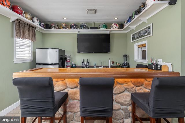 303 MAIN ST, Mantua, NJ 08051