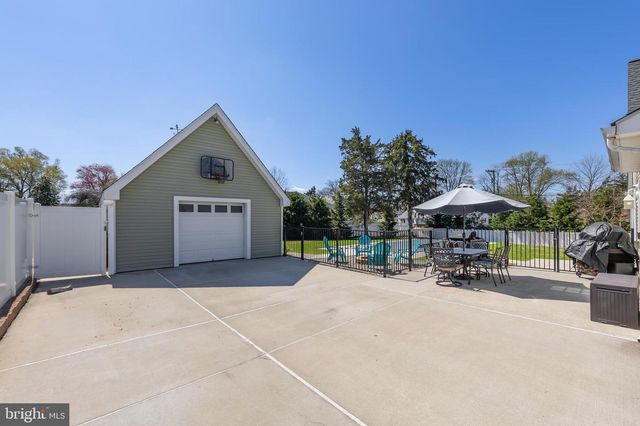 303 MAIN ST, Mantua, NJ 08051