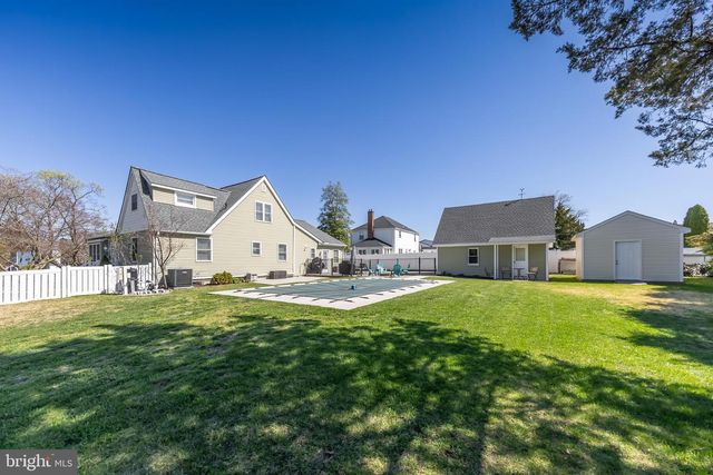 303 MAIN ST, Mantua, NJ 08051