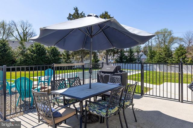 303 MAIN ST, Mantua, NJ 08051