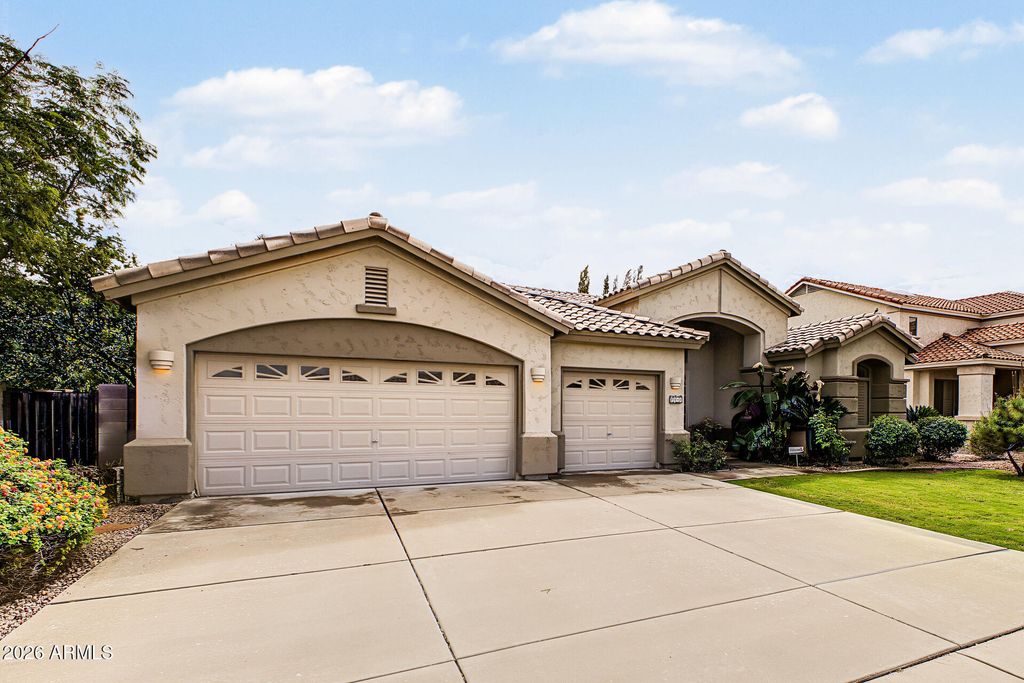 2841 E RANCH Court, Gilbert, AZ 85296 — photo 2