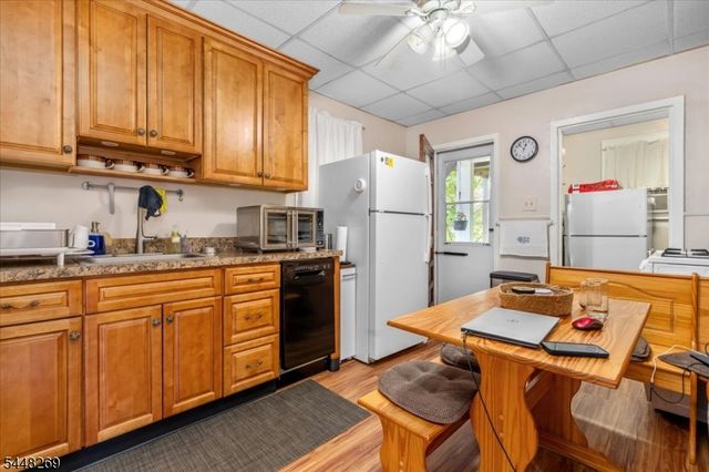 677 Willow Ave, Garwood Boro, NJ 07027
