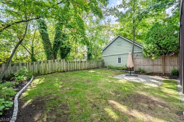 677 Willow Ave, Garwood Boro, NJ 07027