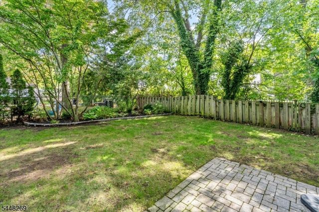 677 Willow Ave, Garwood Boro, NJ 07027