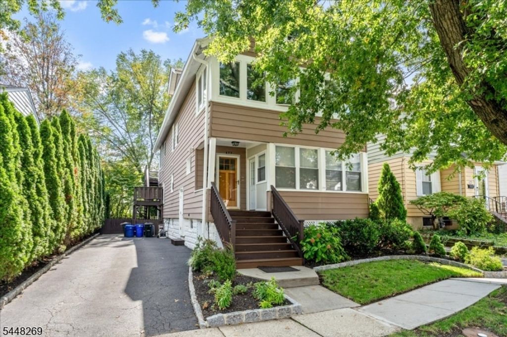 677 Willow Ave, Garwood Boro, NJ 07027