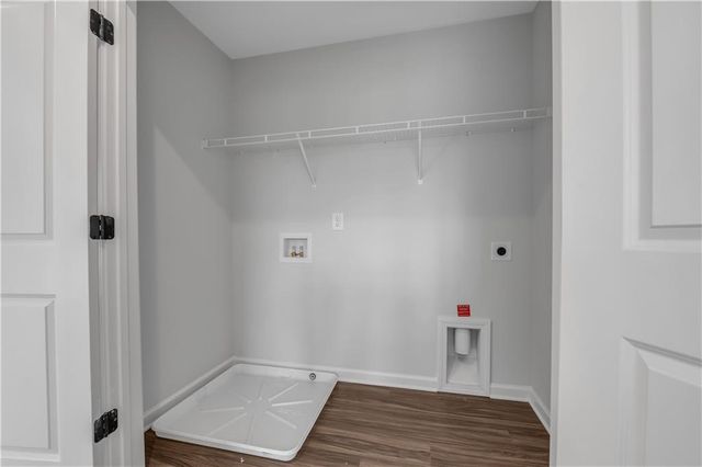 845 York Ally, Acworth, GA 30102