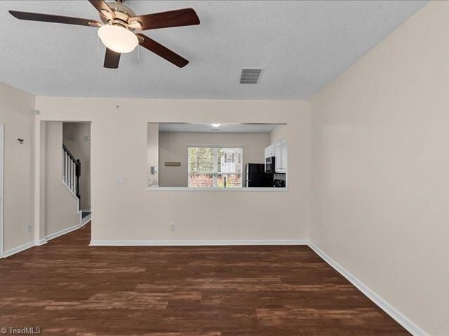 3967 Elizabeth Glen Way, Jamestown, NC 27282