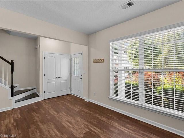 3967 Elizabeth Glen Way, Jamestown, NC 27282