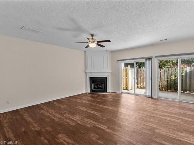 3967 Elizabeth Glen Way, Jamestown, NC 27282