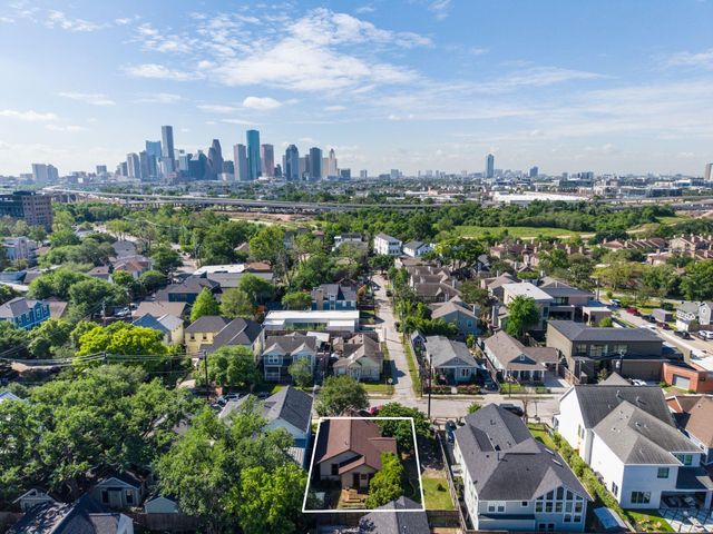 217 Teetshorn Street, Houston, TX 77009