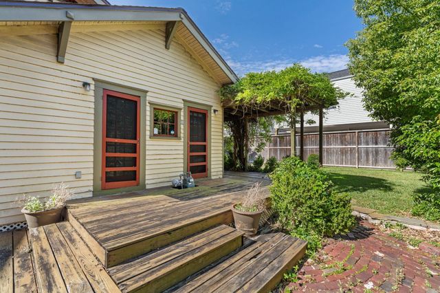 217 Teetshorn Street, Houston, TX 77009