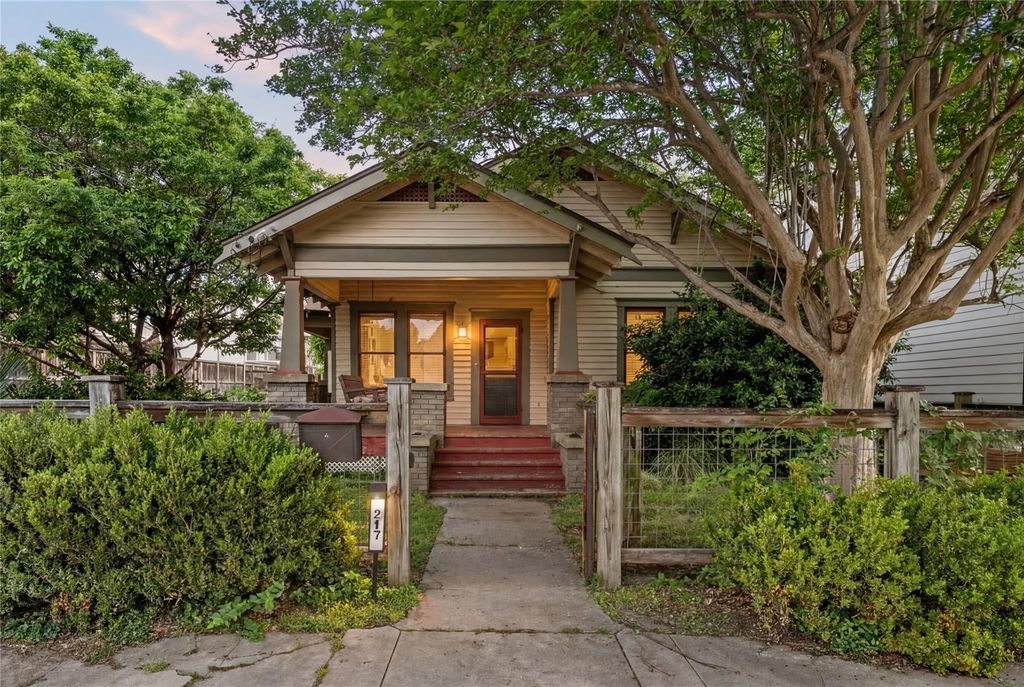 217 Teetshorn Street, Houston, TX 77009