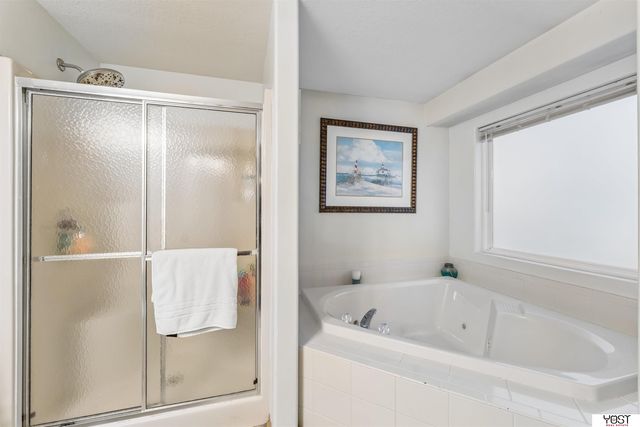 8887 Verdon Circle, Plattsmouth, NE 68048