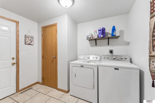 8887 Verdon Circle, Plattsmouth, NE 68048