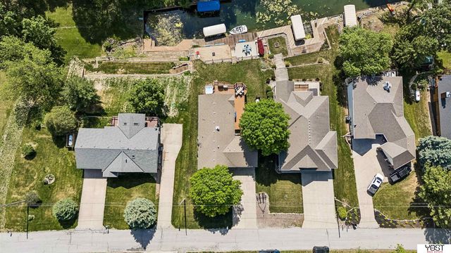 8887 Verdon Circle, Plattsmouth, NE 68048
