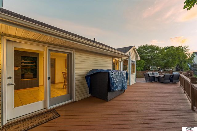 8887 Verdon Circle, Plattsmouth, NE 68048