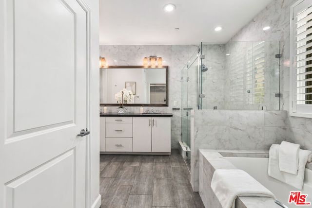 12550 W Fielding Circle 2, Playa Vista, CA 90094