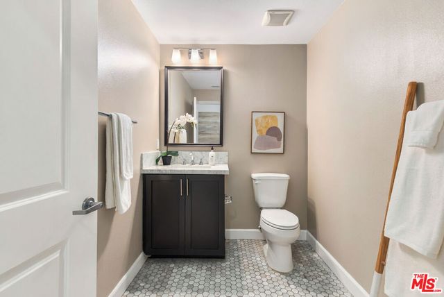 12550 W Fielding Circle 2, Playa Vista, CA 90094