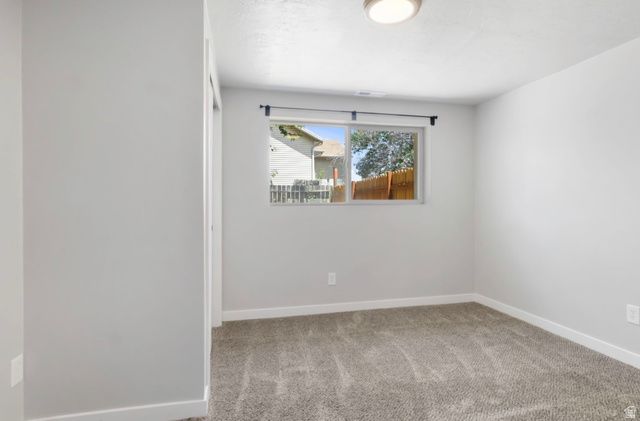 213 KING ST, Layton, UT 84041