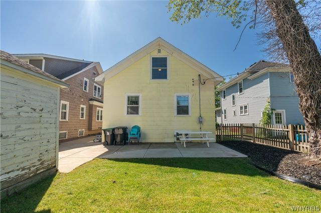 82 Crosby Avenue, Tonawanda, NY 14217