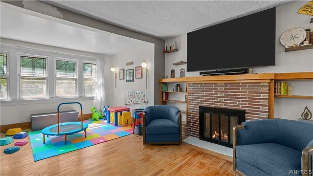 82 Crosby Avenue, Tonawanda, NY 14217