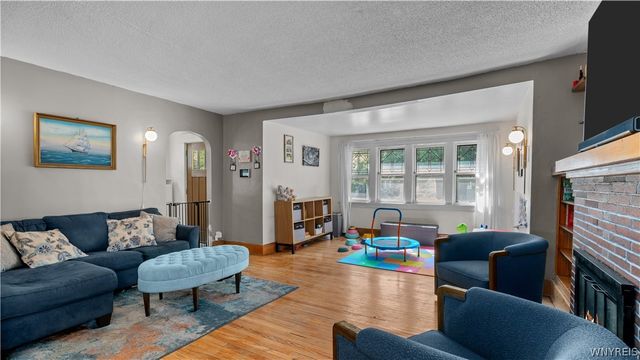 82 Crosby Avenue, Tonawanda, NY 14217