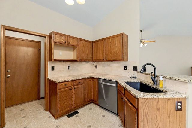 6525 E 39th Ct., Wichita, KS 67226
